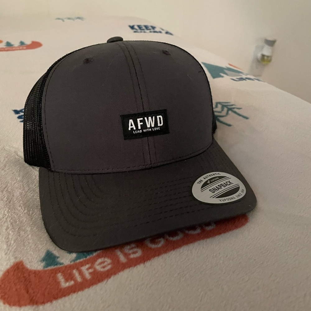 Alpha forward hat